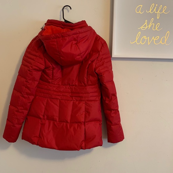 Red puffer coat - Picture 3 of 3